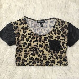 Leopard print crop with pleather detail- Size M